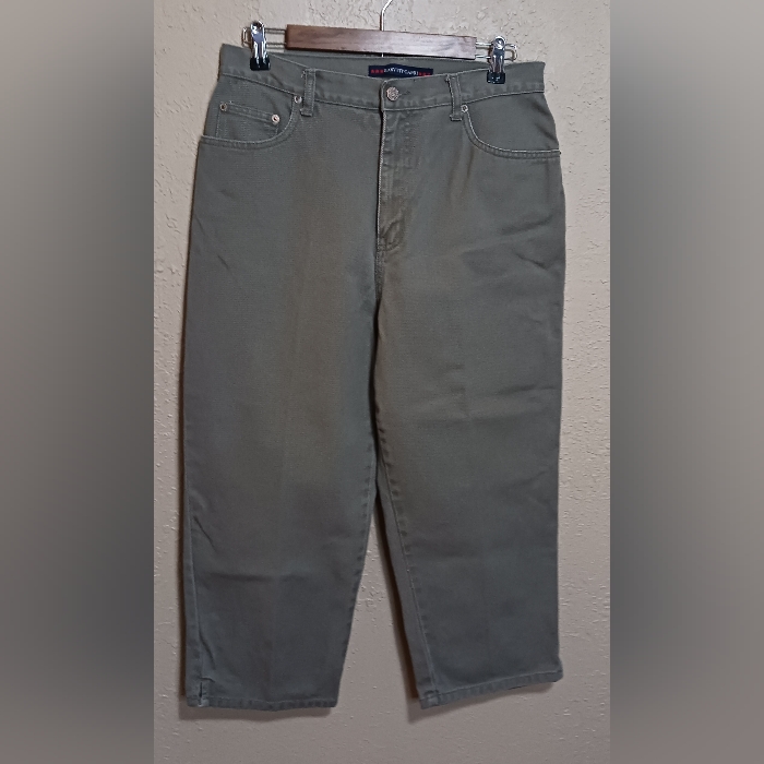 Bill Blass Capris